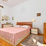 Seaside House - 23608 度假居 *