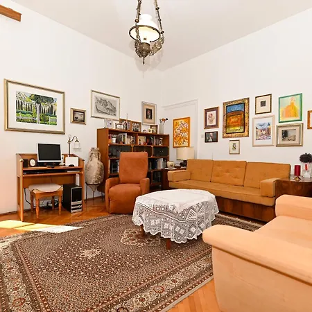 Seaside House - 23608 * Трогир